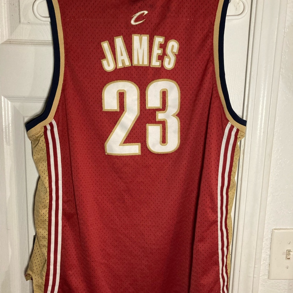 Vintage Reebok Cleveland Cavaliers Lebron James Jersey